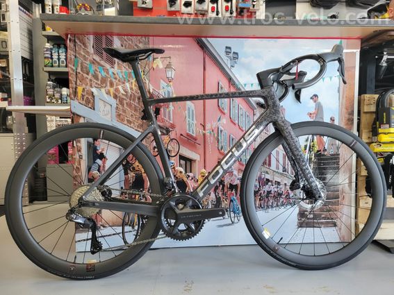 2022 FOCUS IZALCO MAX Mサイズ Focus IZALCO MAX 9.7 2022 — Price & Specs | 2BX