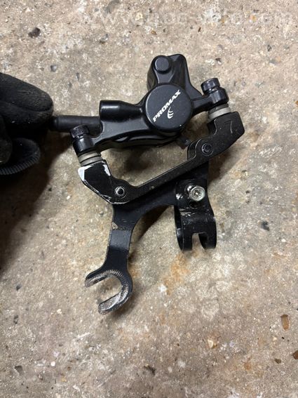 Manette de frein + étrier - 2