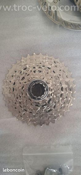 Groupe shimano 105 DI2 12v + pièces Ultegra - 7
