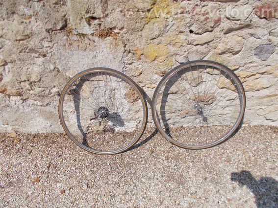 1 jeux de roues 700 de 1975 acier roulibre de 5 - 4