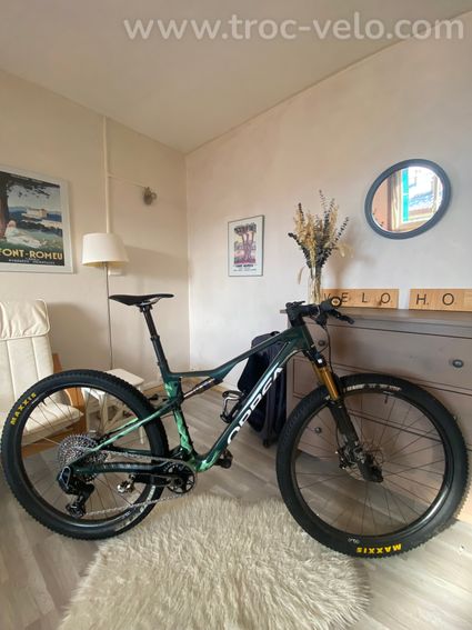 Orbea OIZ M-Team AXS Factory