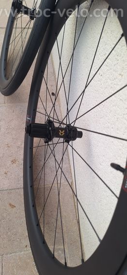 Vend roue Reserve 40|44  neuve  - 4
