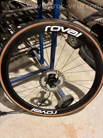 Paire de roue cabine c38
