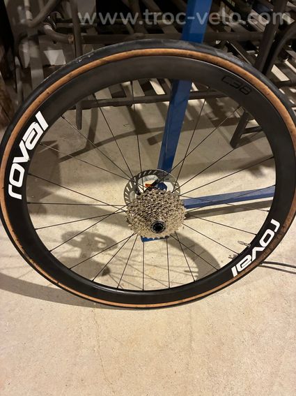 Paire de roue cabine c38 - 2