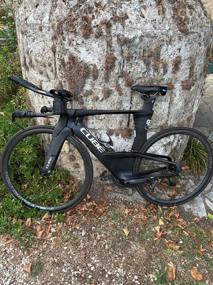 Vélo TT / CLM Cube Aerium C68 taille 51/52