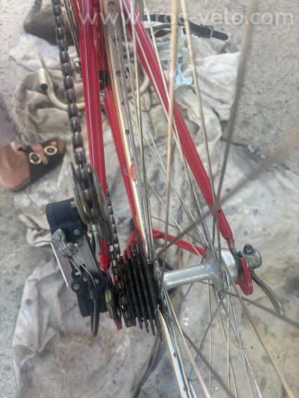Vends vélo Peugeot Urago 1976 - 9