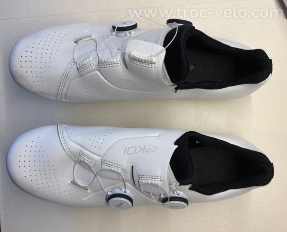 Chaussures route EKOI Perf R4 CARBON 45 - 2