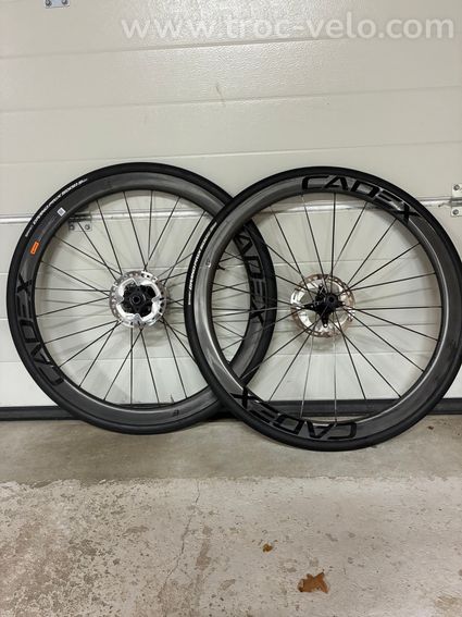 Paire de roues CADEX 42 mm Tubeless – État exceptionnel - 4