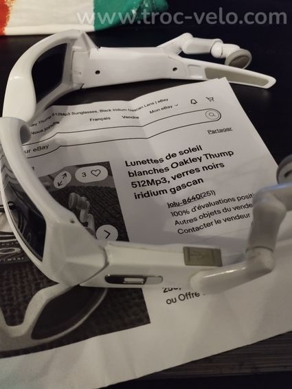 OAKLEY  THUMP 512  Mp3  batterie HS housse - 3
