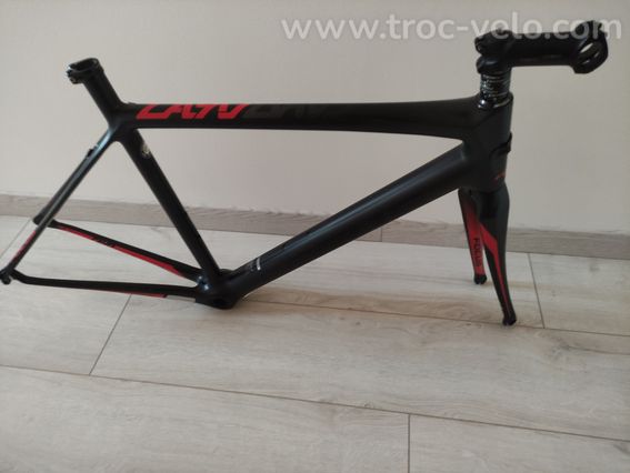 Kit cadre carbone route Focus Cayo t.M avec fourche