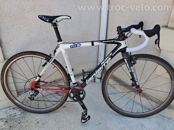 Vélo de cyclo cross