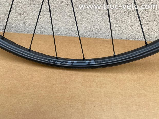 ROUES GRAVEL CARBONE ZIPP XPLR 101 NEUVES - 2