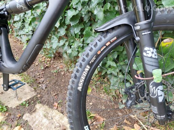 YETI SB 150 neuf - 9