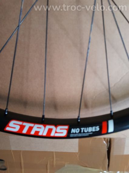 Paire de roues stans baron 27.5 superboost neuve - 2