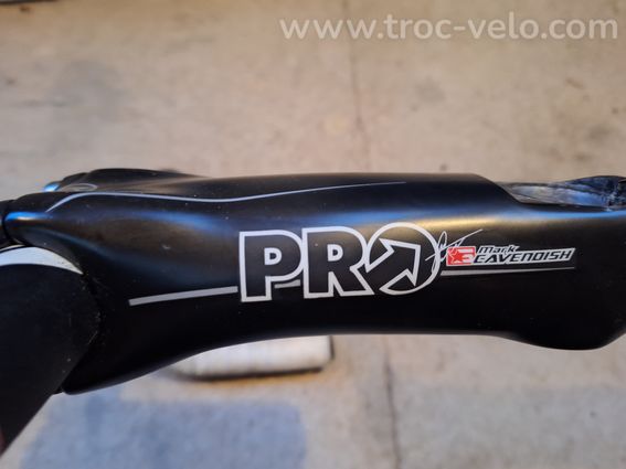 Potence PRO Cavendish Carbon 135 MM + Cintre Pro 7s