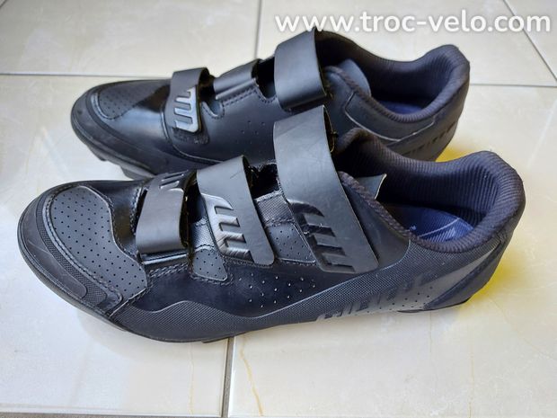 CHAUSSURE VTT GIANT FLUX 44 - NEUF - 3