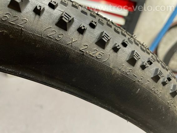 Pneu Schwalbe tunder burt - 3