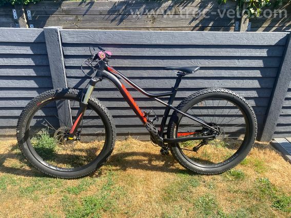 Mountainbike avec selle télescopique Specialized - 4