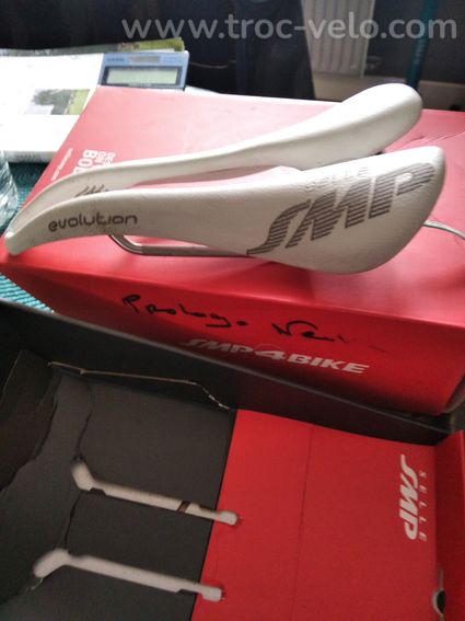 Selle SMP Evoution blanche proche du neuf + 2 autres - 2