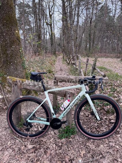 Gravel Megamo Silk