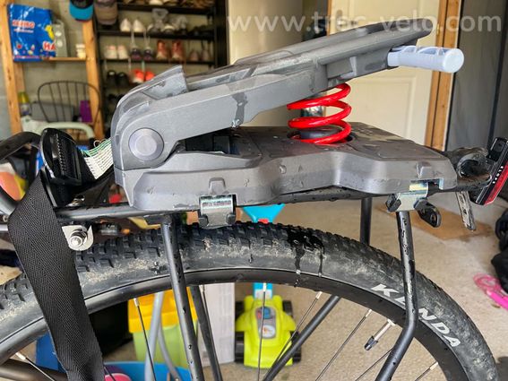 Porte bébé vélo HAMAX Zenith fixation sur portes bagages - 2