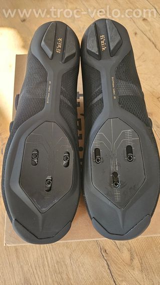Chaussure Fizik Vega Carbone Taille 45 - 5