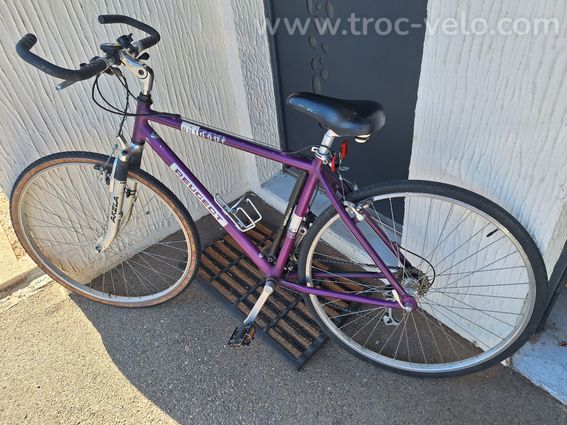 vends Vélo PEUGEOT Outdoor 200