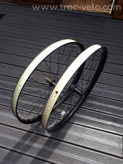 PAIRE de ROUES VTT ENDURO / DOWNHILL 27.5 largeur 40mm - 2