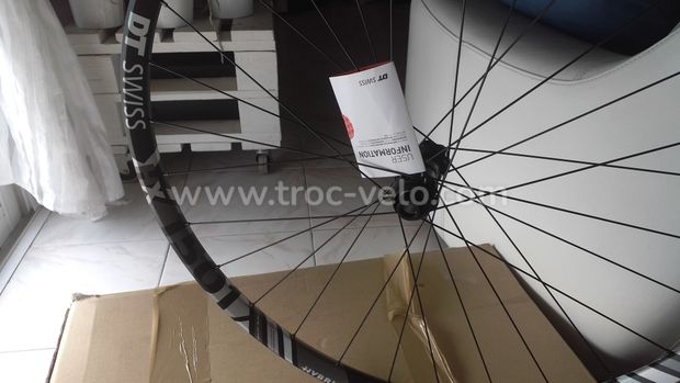 DTSWISS ROUE AVANT HX1501 29 SPLINE 30 CENTER LOOCK BOOST - 3