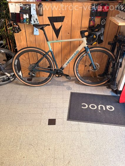 Cannondale Supersixevo Taille M/L Excellent état