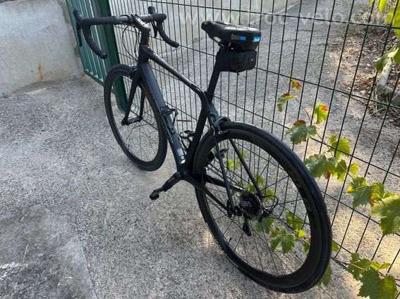 Vélo de route Giant TCR carbone 2019 - 2