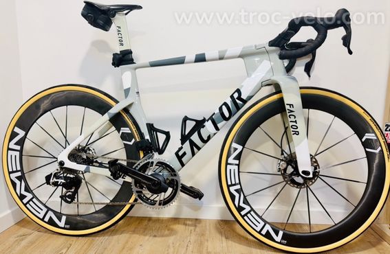 Vélo FACTOR One V3 T56 SRAM Red avec capteur de puissance - 3