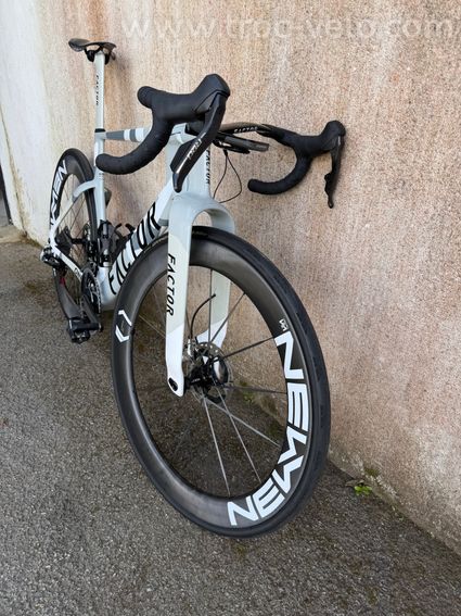 Vélo FACTOR One V3 T56 SRAM Red avec capteur de puissance - 7