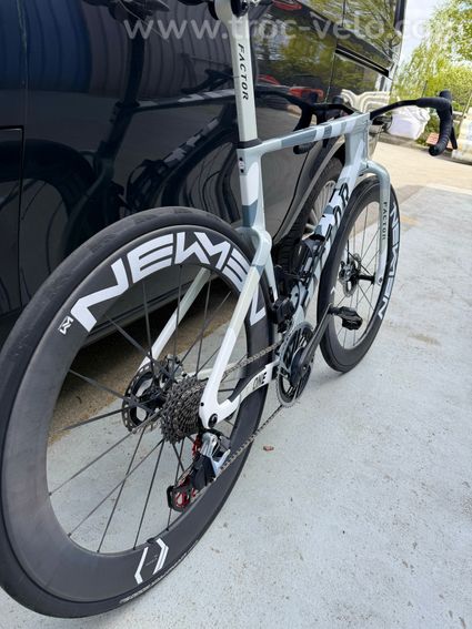 Vélo FACTOR One V3 T56 SRAM Red avec capteur de puissance - 9
