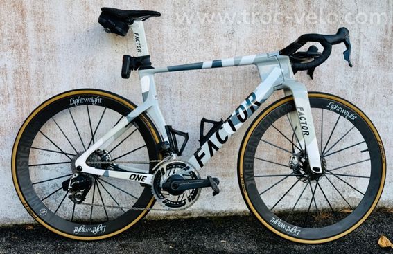 Vélo FACTOR One V3 T56 SRAM Red avec capteur de puissance - 4