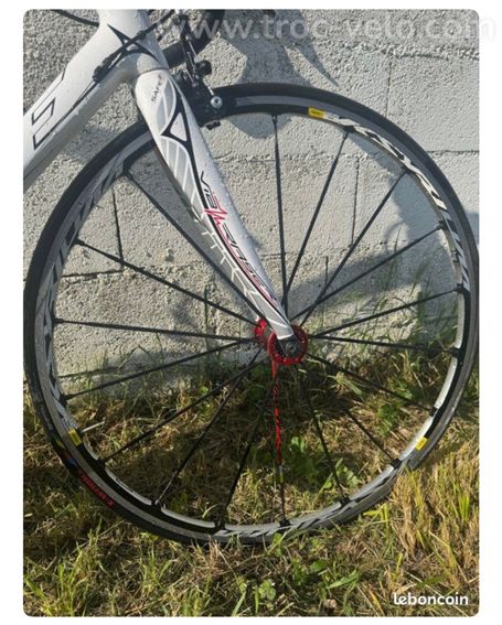 Velo route tome fluidity carbone t54 shimano ultegra mavic ksyrium - 5