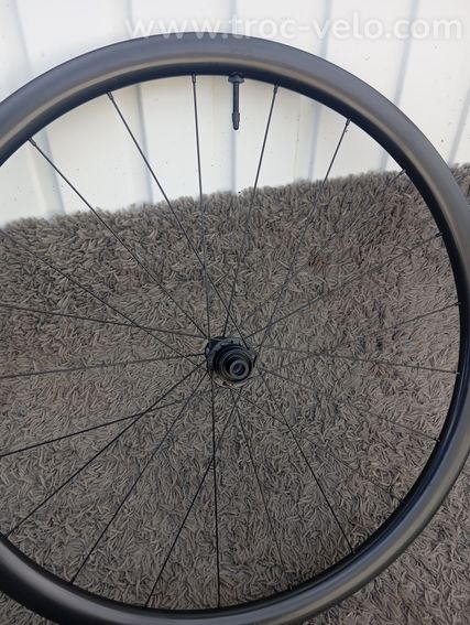 Roue carbone gravel - 9