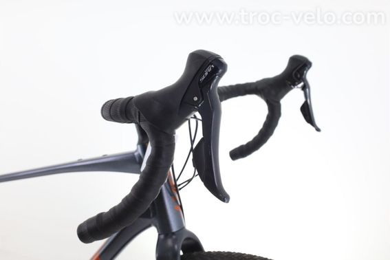 Produit Reconditionne    Giant Revolt Advanced 2   Velo De Gravel   Tres Bon Etat - 6