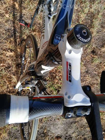 Specialized S-Works Roubaix SL2 Saxo Bank – Dura-Ace Di2 – Mavic R-Sys SL – Taille 52 (S - 8