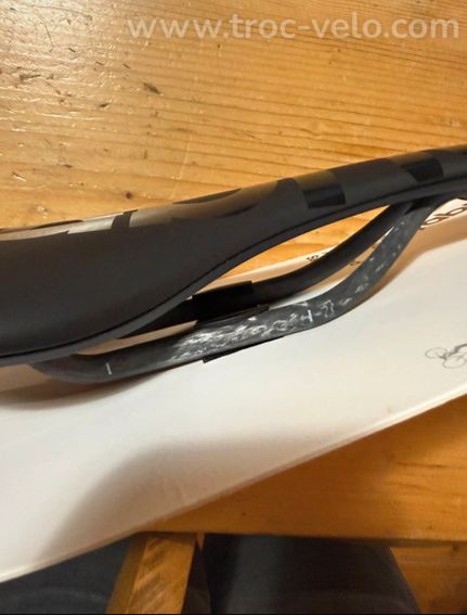 Selle fabric - 2