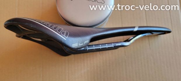 Selle route Selle Italia SLR carbone 134 gr - 1