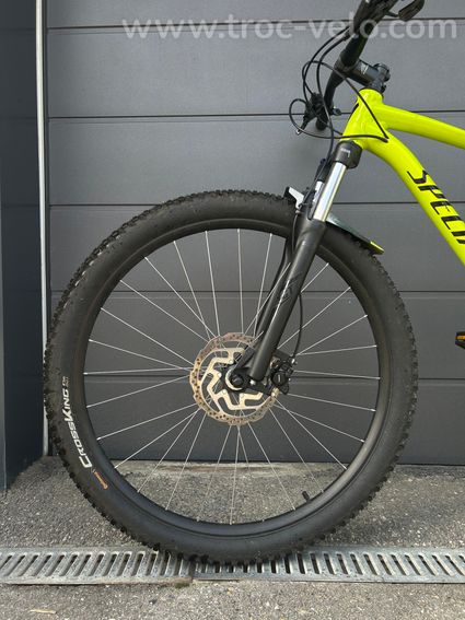 VTT Specialized - Freins Shimano - Pneu excellent état - 4