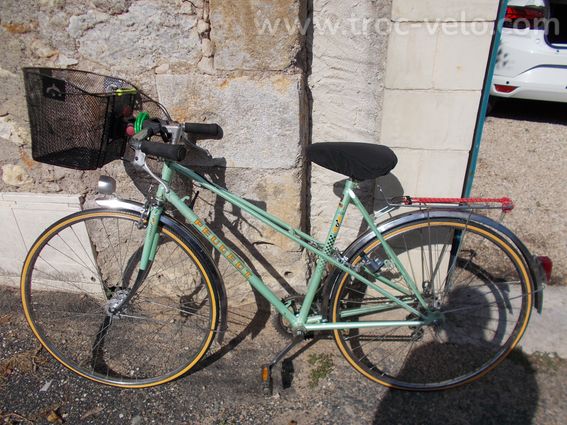 vélo peugeot 1974 comme neuf avec panier av  - 5