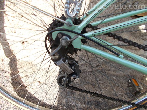 vélo peugeot 1974 comme neuf avec panier av  - 9