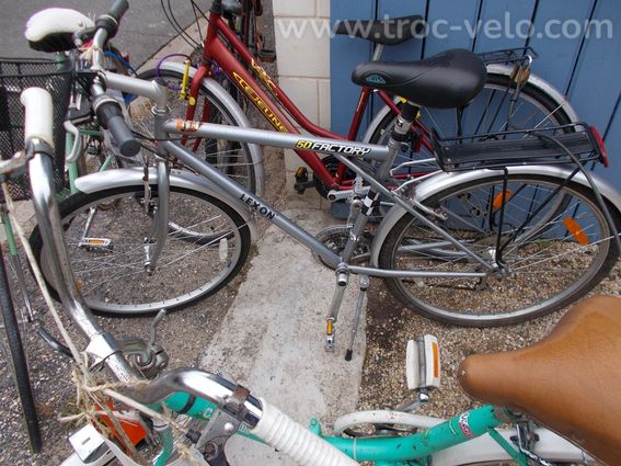 vélo peugeot 1974 comme neuf avec panier av  - 11