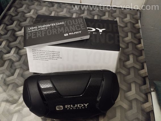 RUDY PROJECT JAUNE NEUVE EN BOITE. - 2
