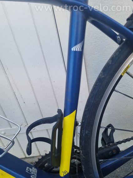 Vélo route Haibike Carbon road 5.0 - Cadre carbone - Shimano 105 - Freins neufs - 15