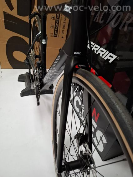 NEUF BMC ROADMACHINE Five taille L -35% - 2