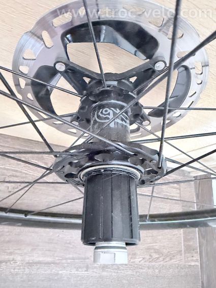 Roue arrière campagnolo shamal - 3