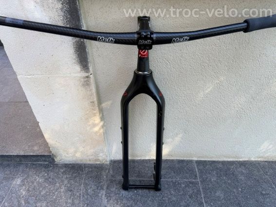 FOURCHE NINER CARBONE